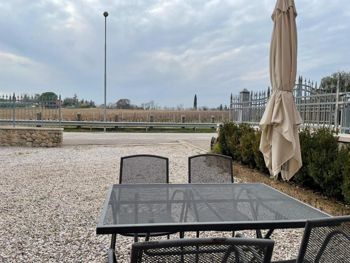 Garda Lake - Appartamenti Castelnuovo del Garda Eksteriør bilde
